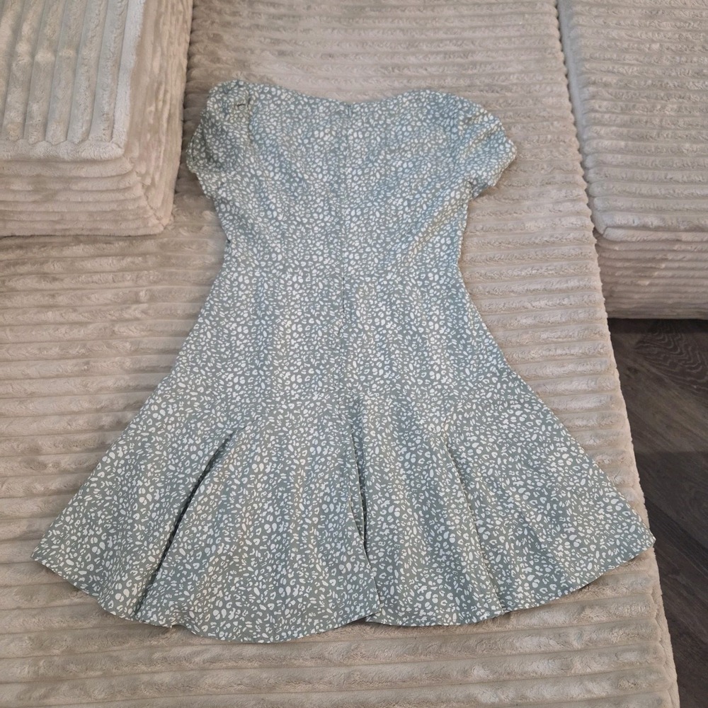 Princess Polly Womens Green Leopard Print Mini Dress Size 4 Puff Sleeve V-neck - Picture 3 of 13